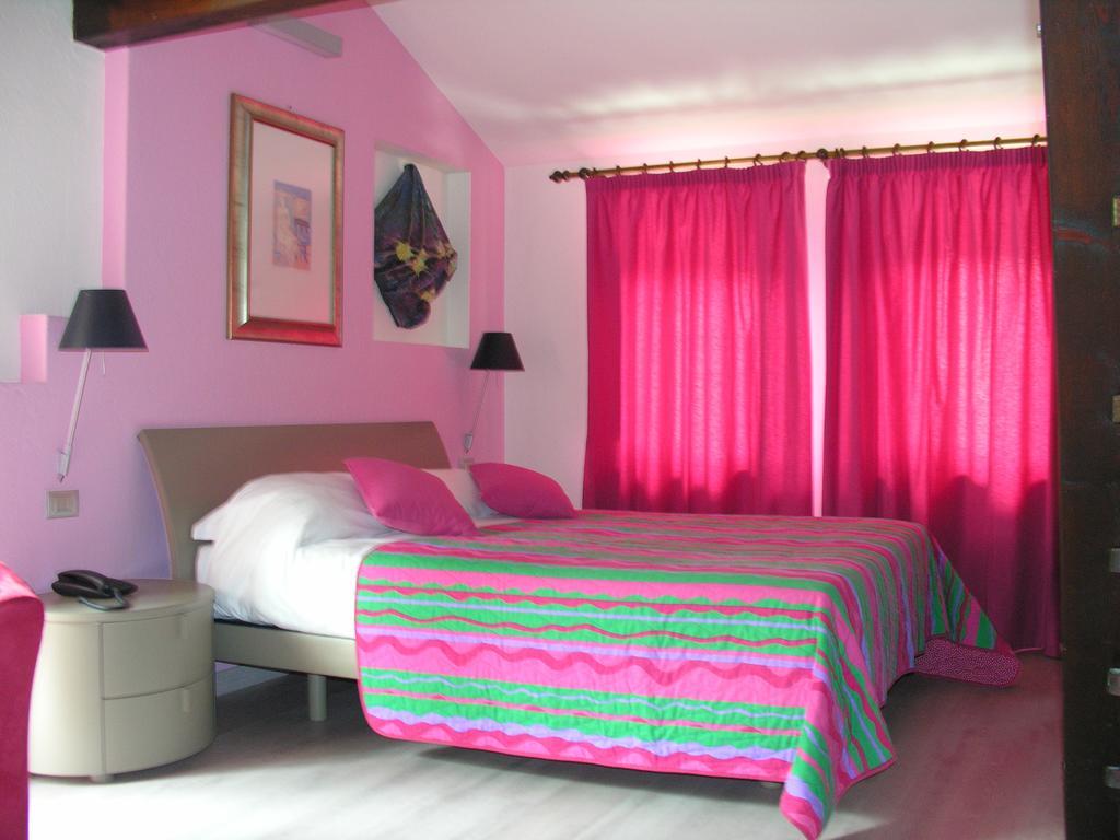 Chambres D'Hotes Nuits De Reve Roisan Luaran gambar